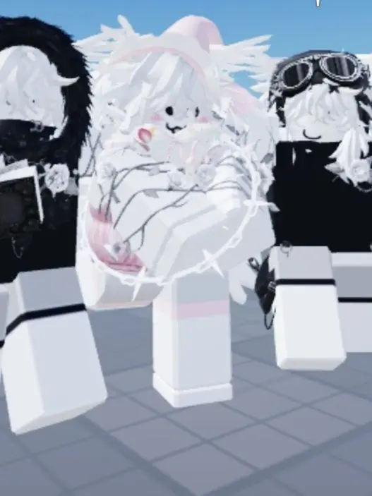 she_horror123의 로블고 인기남 3명이 나에게 집착한다