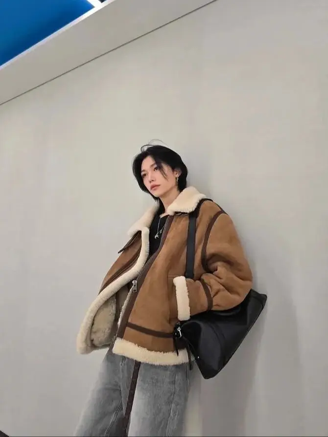 sakisaito의 Felix - Love At First sight
