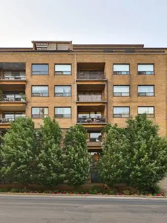 MurkyLake1422의 Apartment Complex