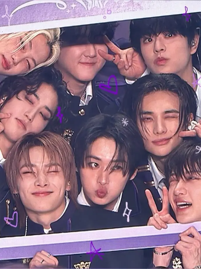 Skzmakesmestay의 Straykids  || a fan wont let go