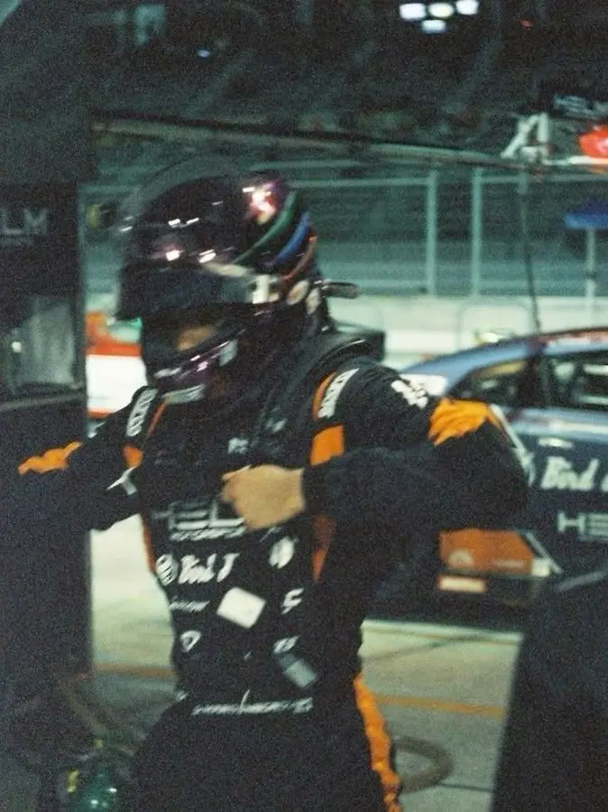 Garnetmecha의 Racecar Driver and (user!)Mechanic BL