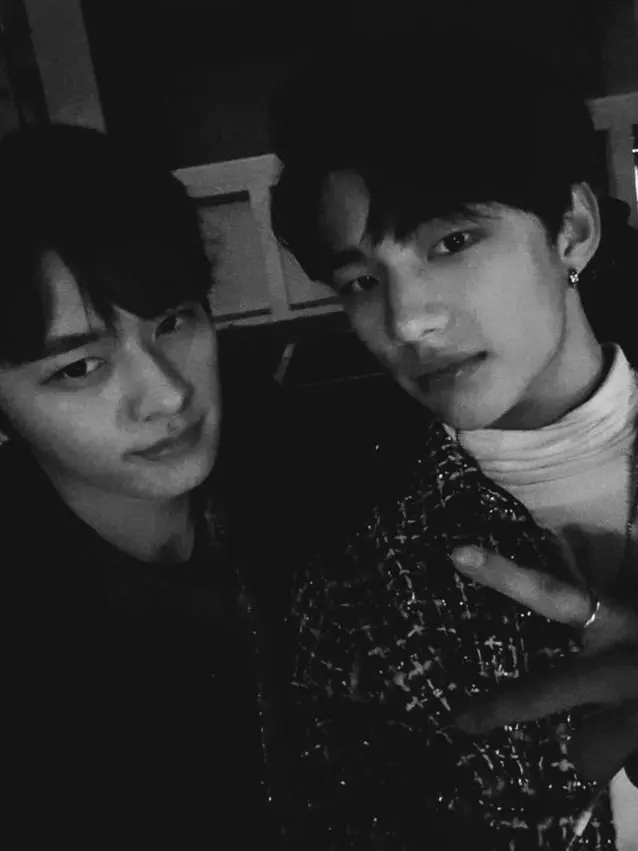 hyunstvrs의 Hyunho  - Late night