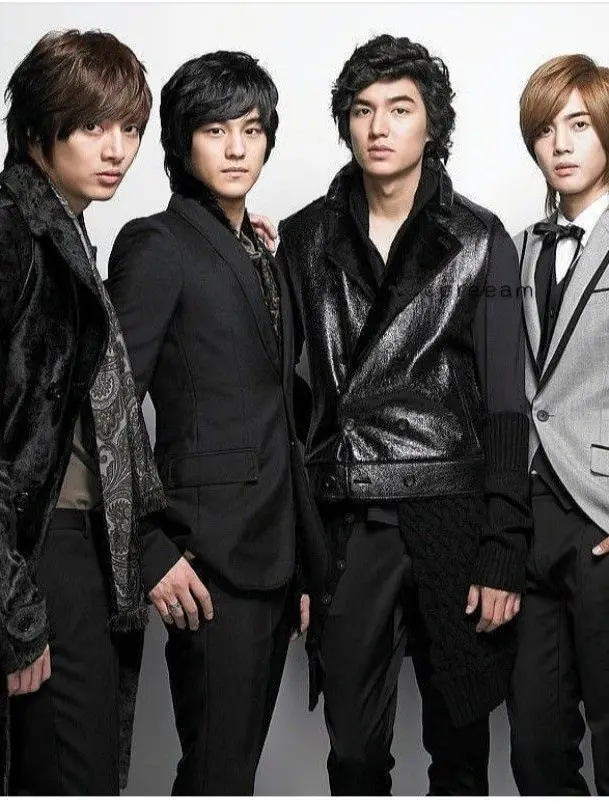 BarrenHill7548의 Boys over flowers