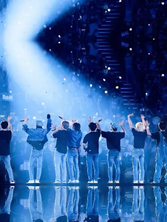 luv4bel의 The 10th Member Who Went Quiet