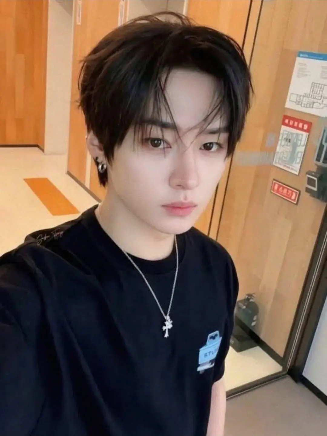 Nera_HanBias.의 Lee Know