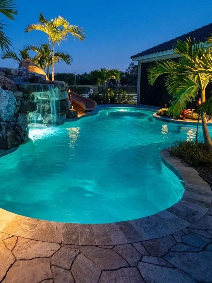 EthnicPast0590의 Friendly hangout