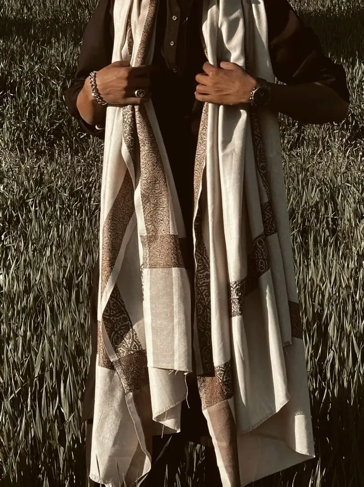 DottedCrown8332의 Vikram Singh Rathore