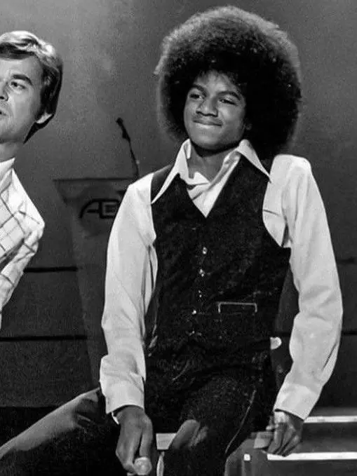 RaeDaKyddScientist의 Married to Micheal Jackson💍