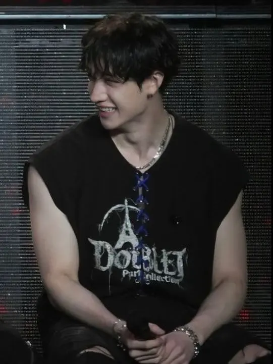 Funkyfroggy1636의 Bangchan- older brother