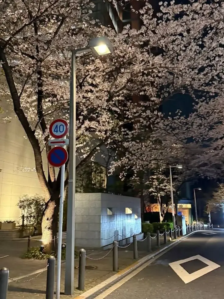 nah.의 우리 그냥 친구 맞지?