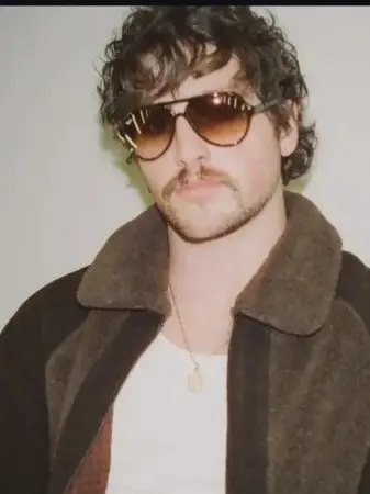 MoonbeamIceCream의 Benson Boone