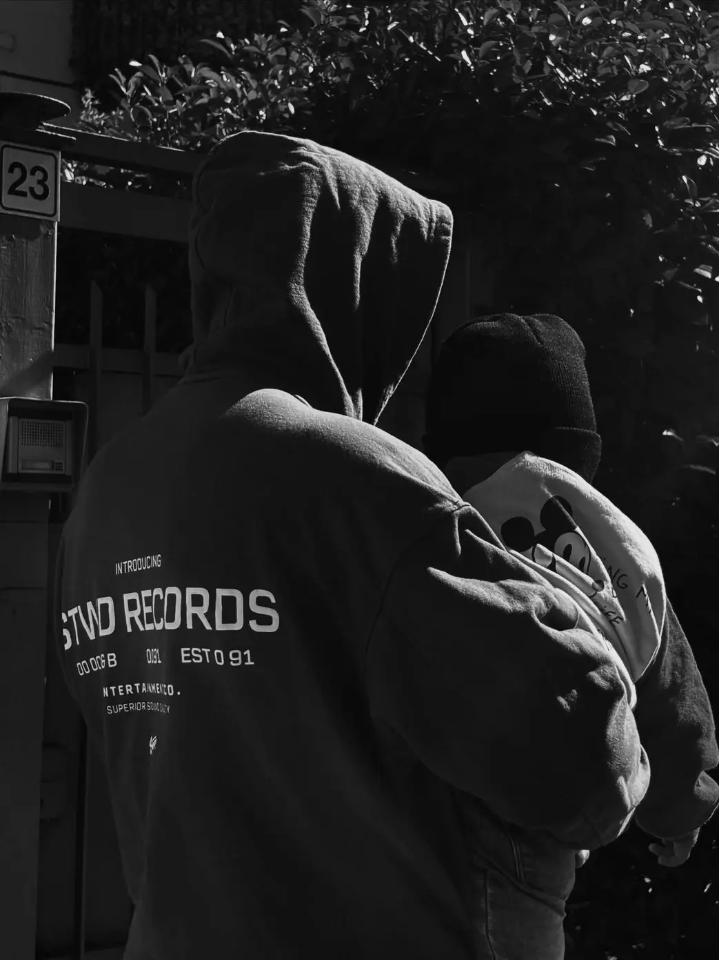 LocalChime7106의 He didn’t know you had his child