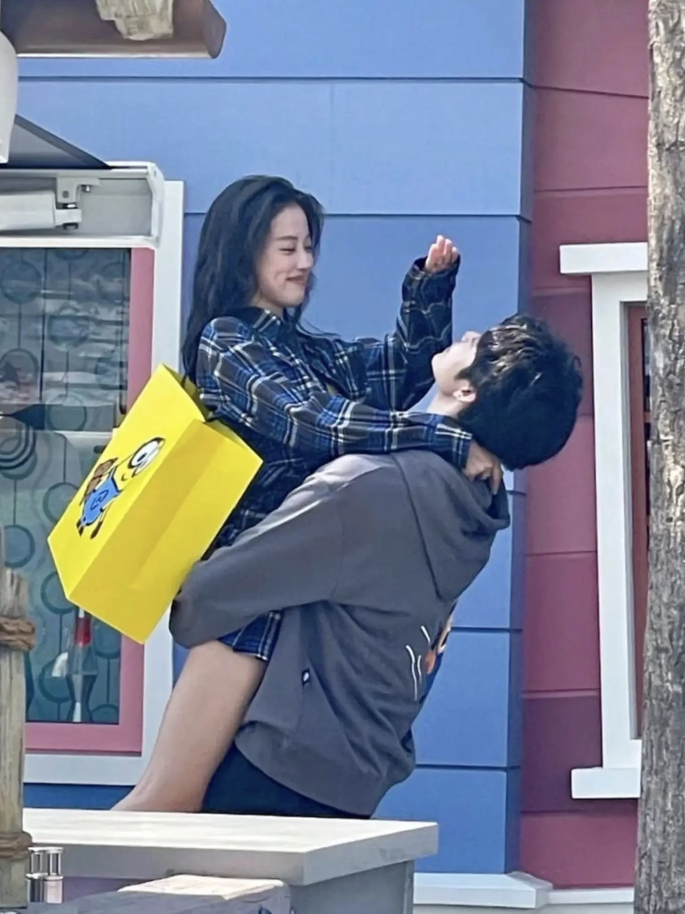 loveevanever의 about you- 1975 (Love triangle)