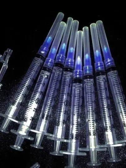 decadent.romantic의 Raine Belmont