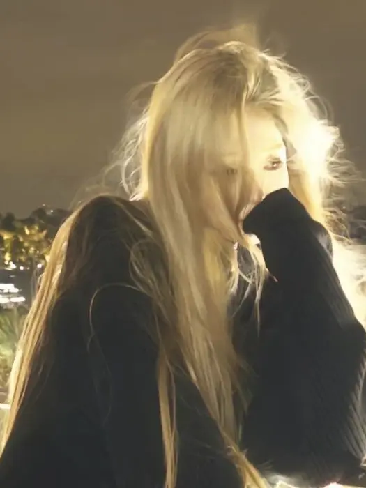 KeenWife8540의 더이상 날 사랑해주지 않는거야?