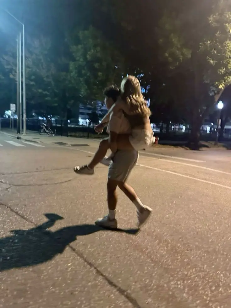MatureBar9763의 Clingy Latino bf