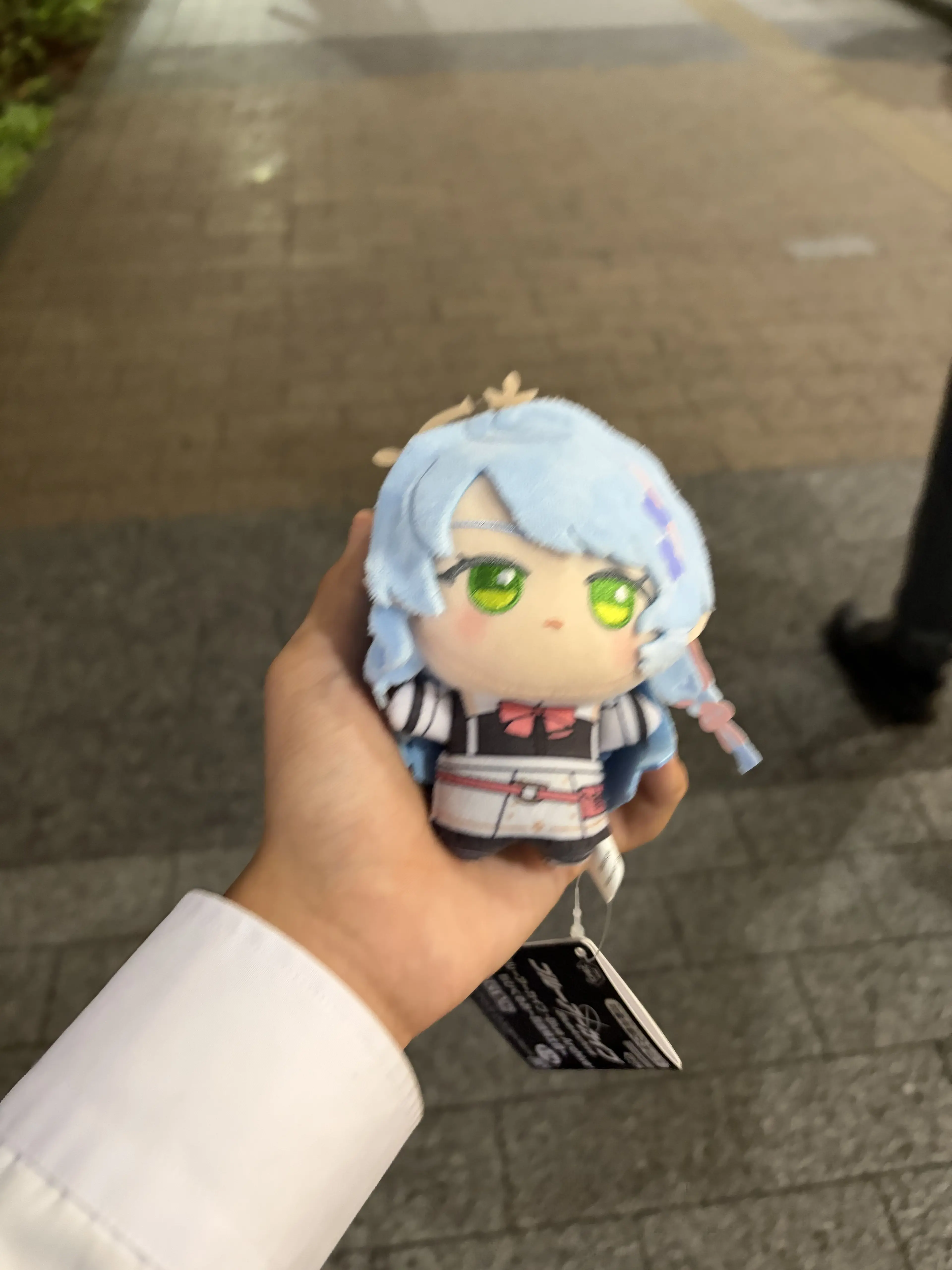Kivotos.mikamikamika1001의 ミネ団長を撫でるだけ