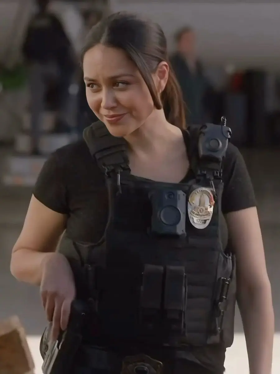 misstucychenford의 Angela Lopez as your Mom. ᥫ᭡