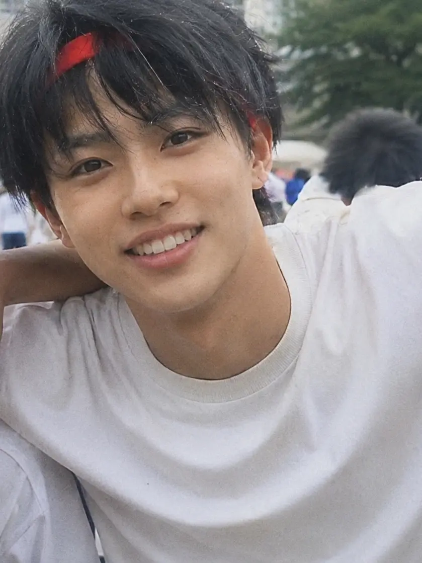 Shiitake_mamiie_의 一軍になっちゃった幼なじみと恋しよう❣️