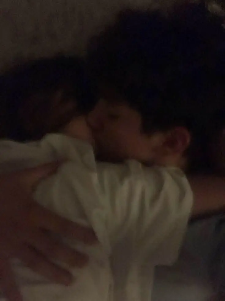 CHARLENEisHERE722의 Kiss Prank on your bf | 🙈