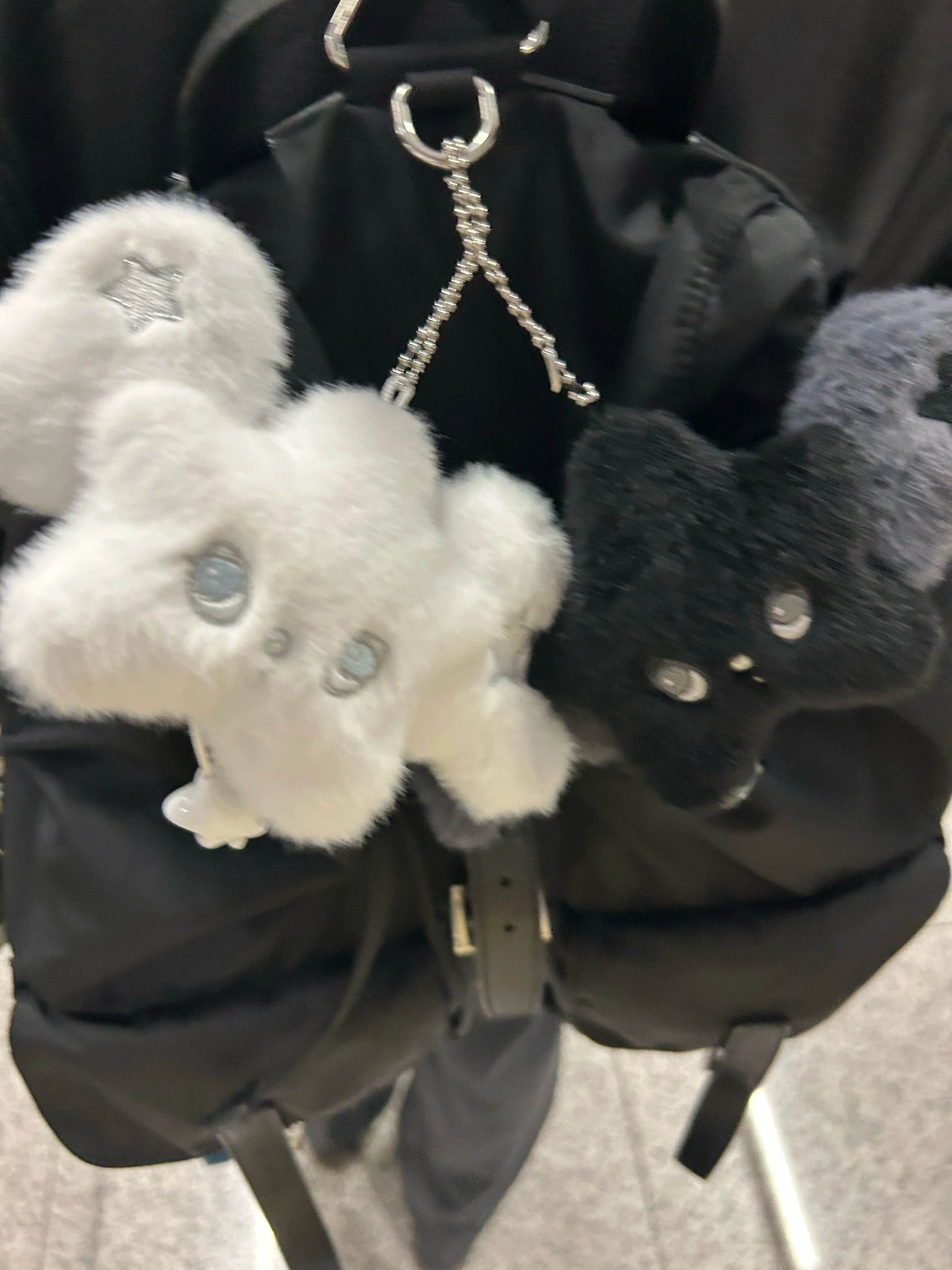 SourMeat7446의 彼女が電車で痴漢をされた！？