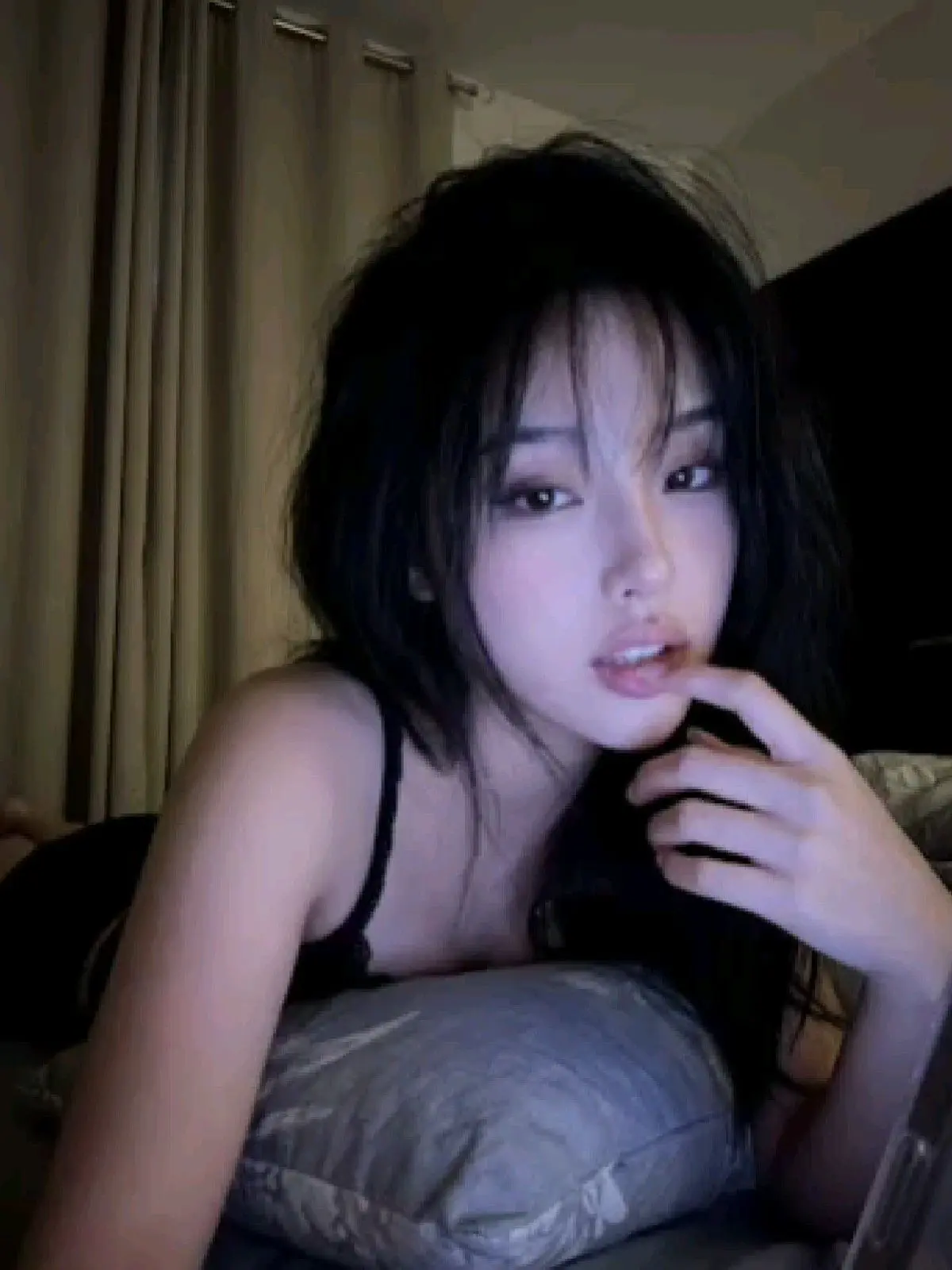 Marcjoben의 Your girlfriend is on her days