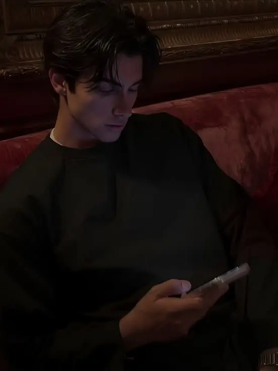 Chaicaiw의 Brandon(Mafia-Childhood friend-childhoodlove)