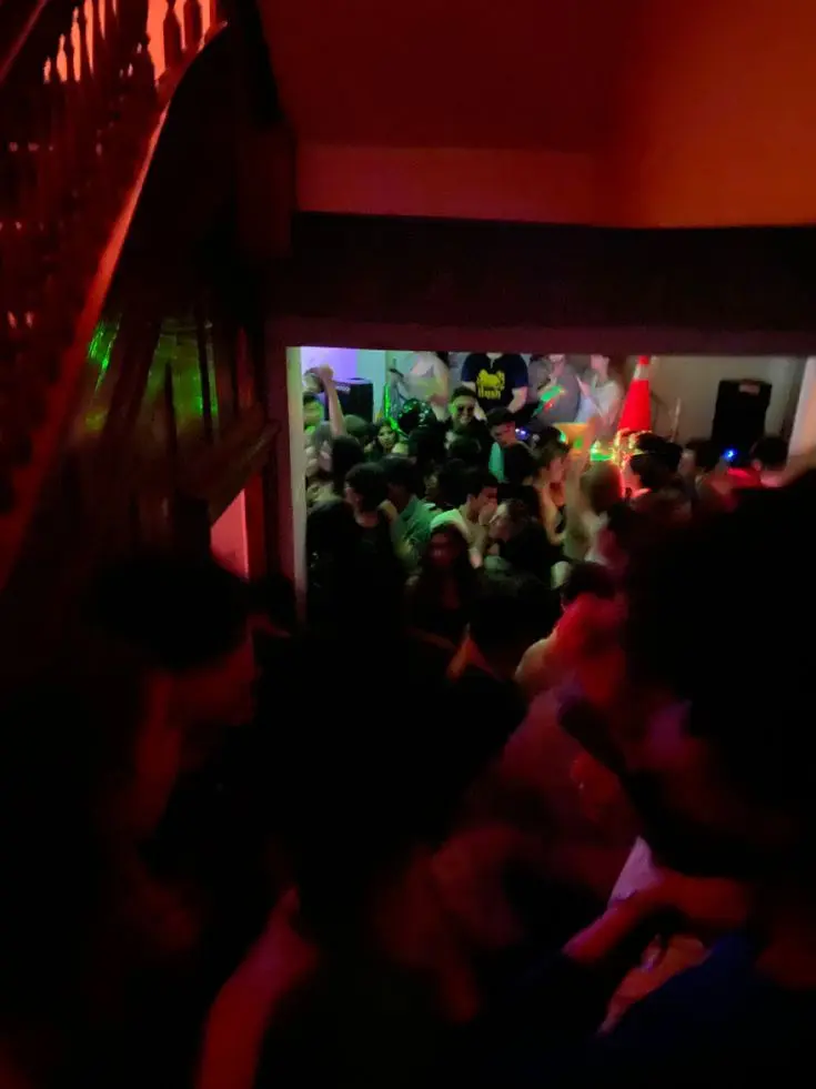 LeanSitar4707의 Frat Party aftermath
