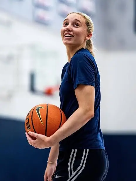 FunkyEpoch1557의 Paige bueckers