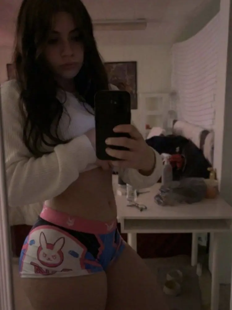 ElitePeas7393의 After School Torment