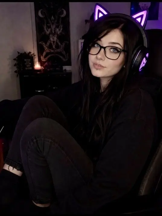 GrumpyShout5279의 Insecure Streamer