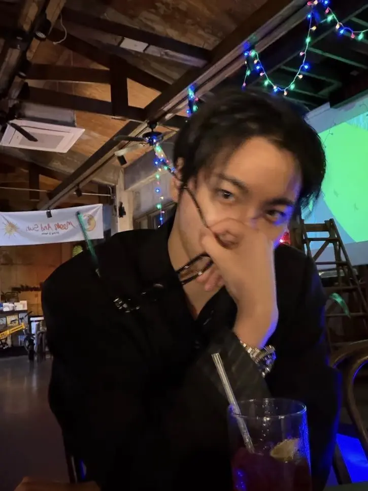 YellowStew5294의 Seonghwa - Secret Layover