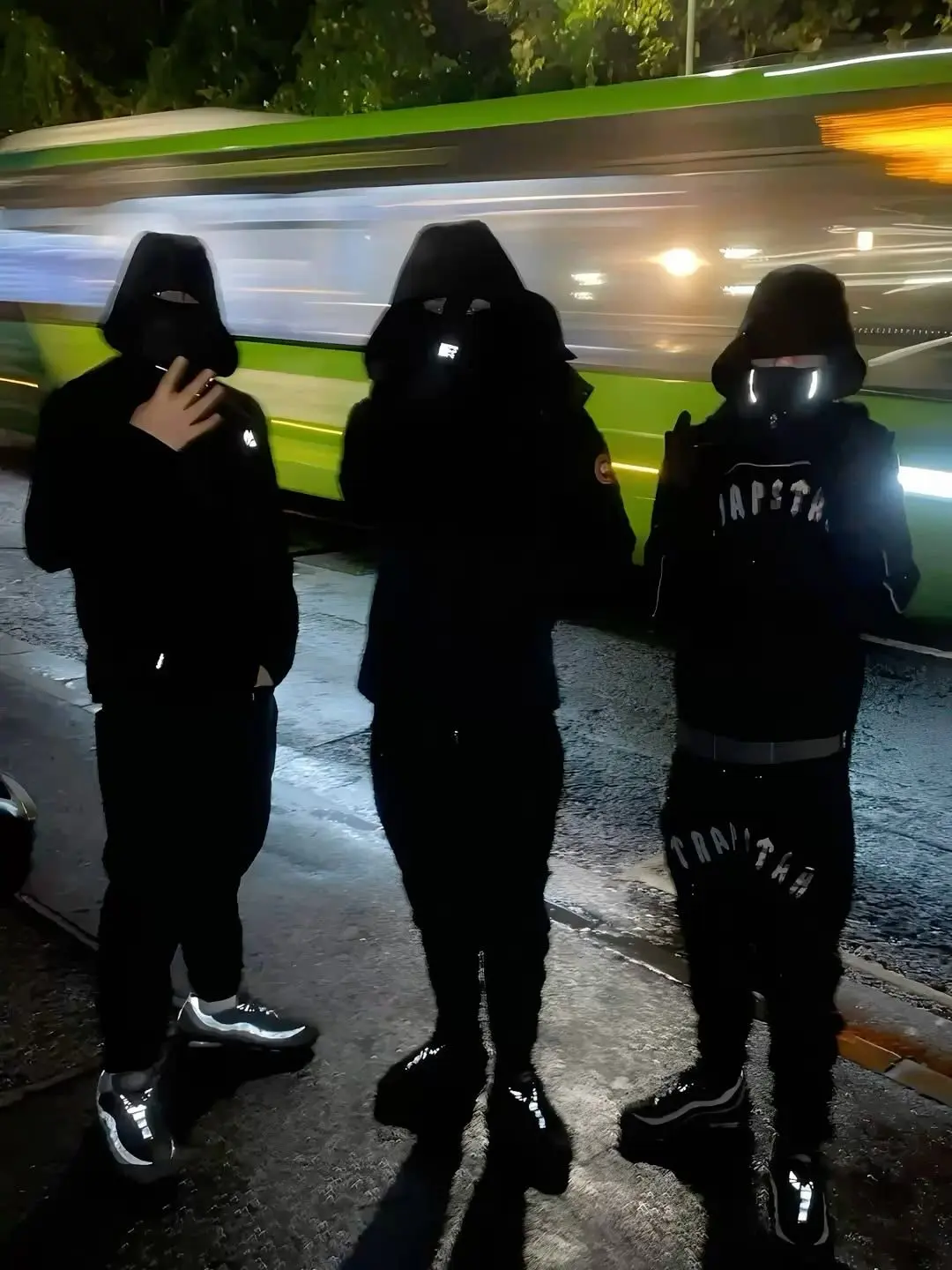 GreedyMoon3065의 Street Life