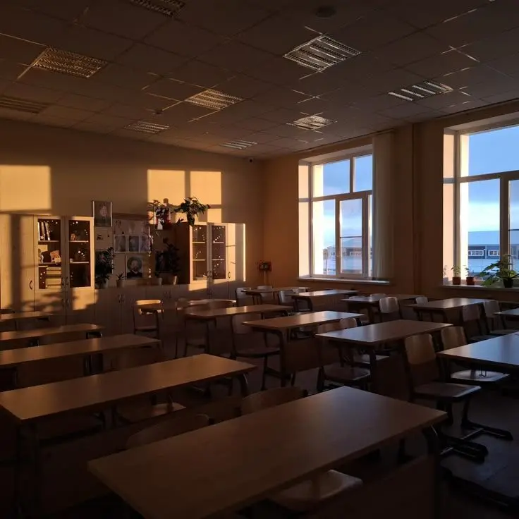 2ush_i의 진짜 평범한 로블록스 학교 스토리