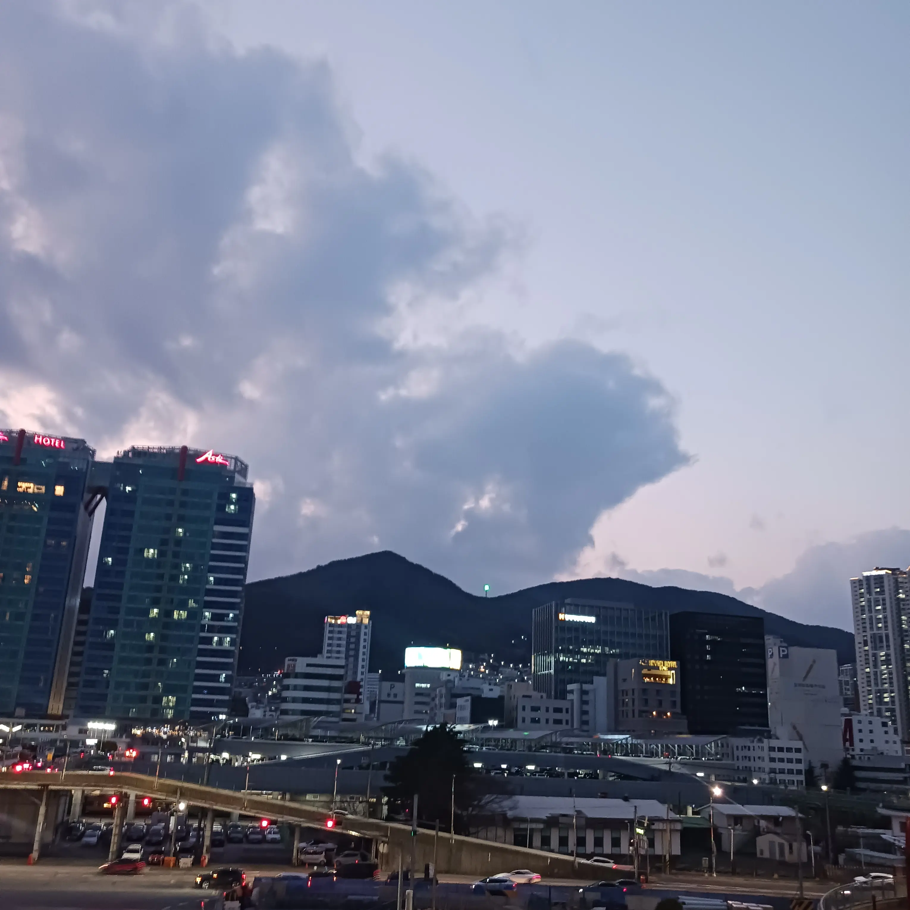 SimpleSand4247의 자캐들