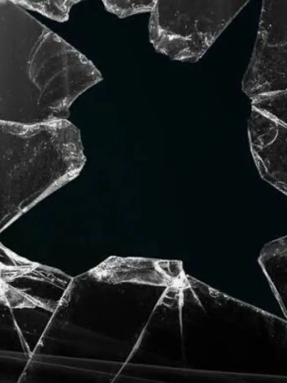 Fqgwuqiqj의 미수반 깨져버린 신뢰