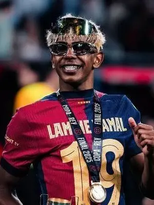 SevereWall9349의 You get to chat with Lamine yamal!