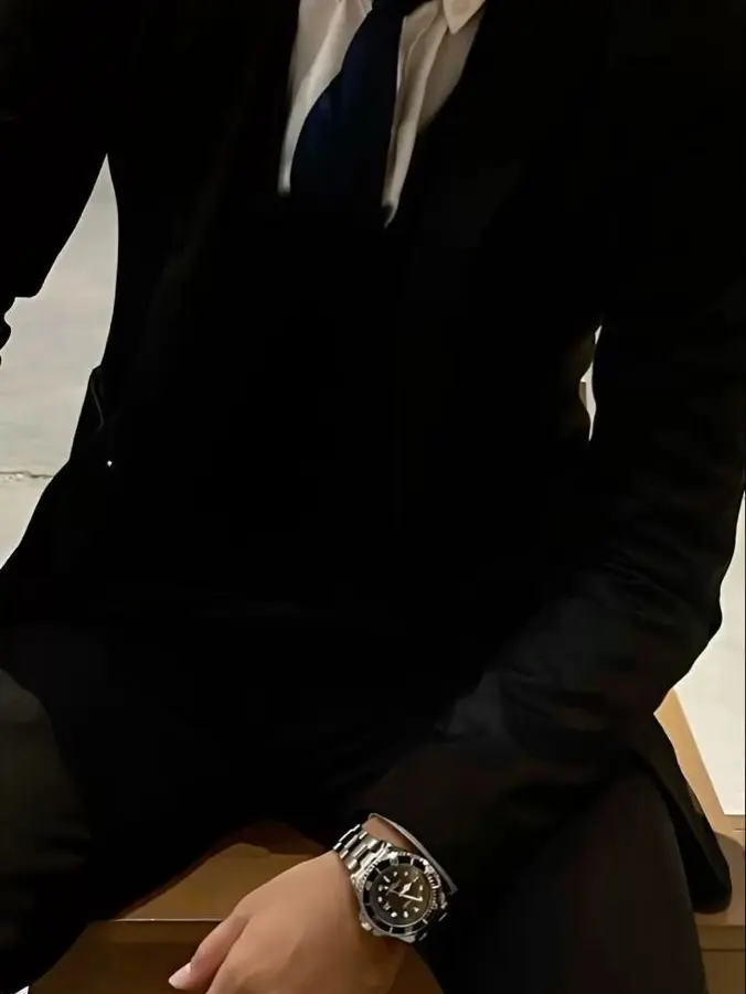 AnimePanda3137의 Noah Volkov