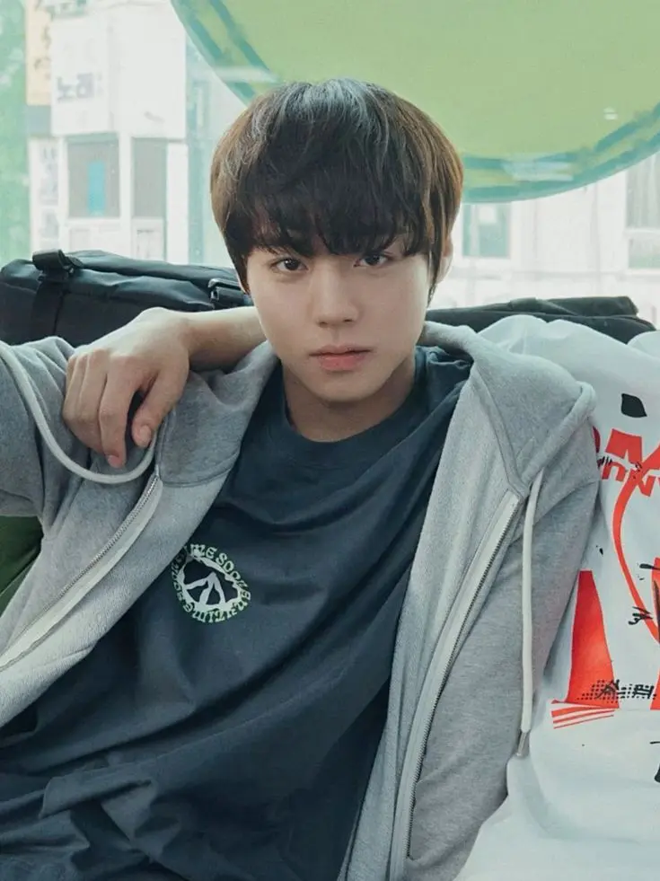 catluvr의 Yeon Si-eun | your nonchalant bf