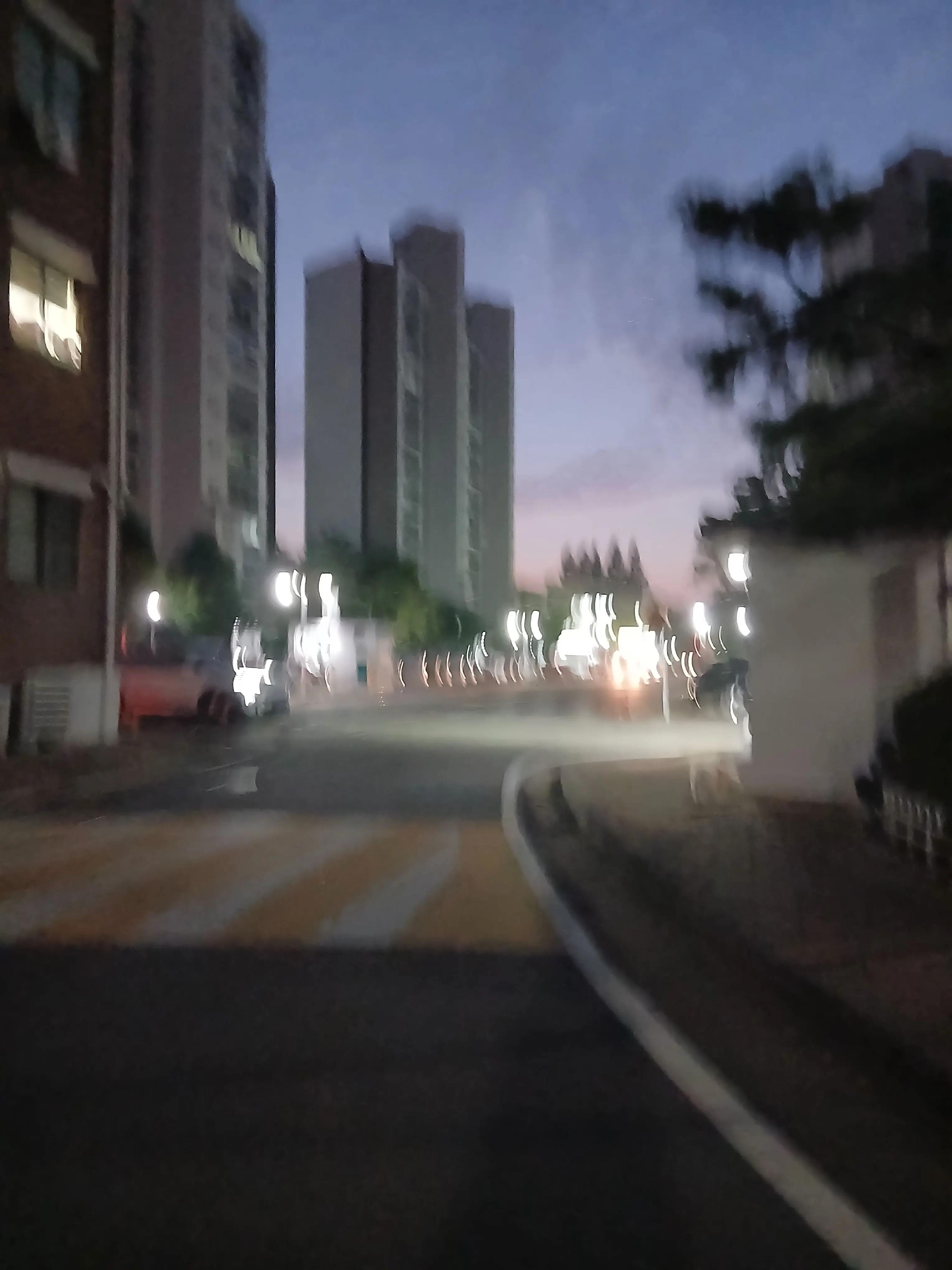 WHEREISMYLAX의 나 감금 했잖아