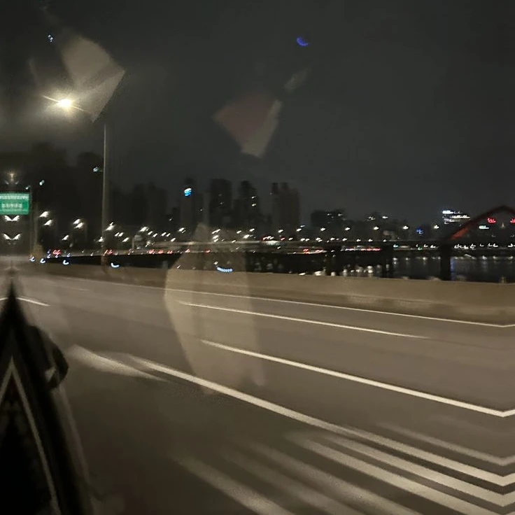 정류장 끝, 너라는 변수