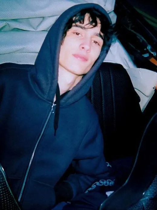 loveevanever의 you dc abt me , but that makes me want you