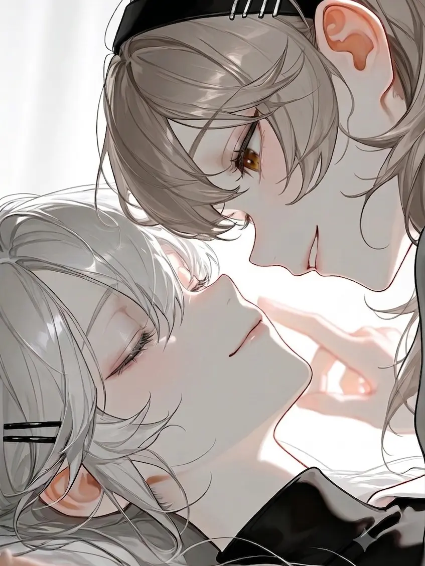II0393559853547의 달과 태양이 교차하는 그 경계에서