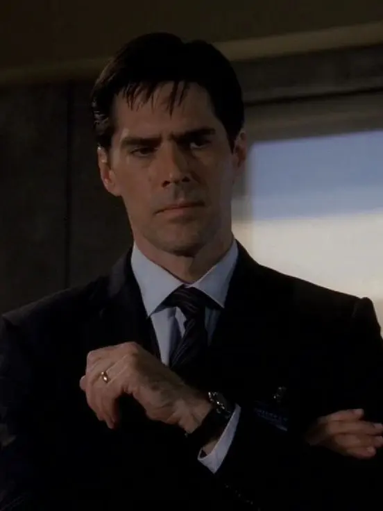 M00nlover8000의 Aaron hotchner