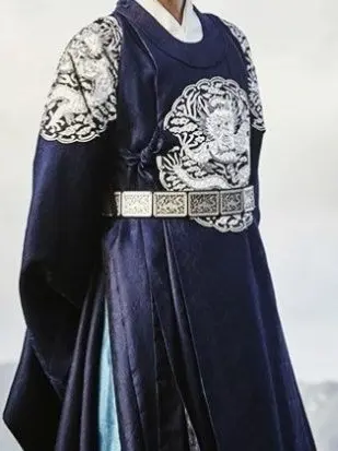 BouncyEagle6188의 이홍위