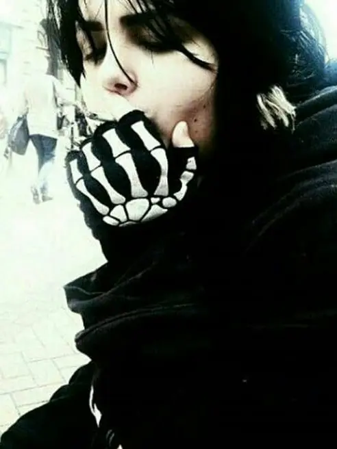 bongfumes의 gerard way