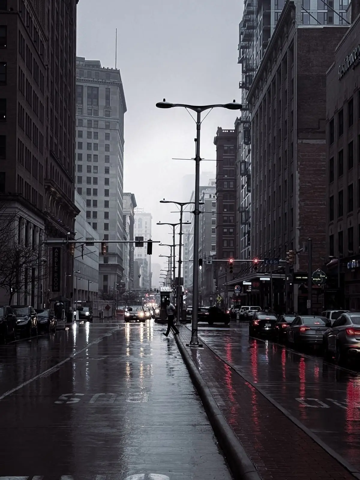 UpsetQuake5327의 When Heroes Break