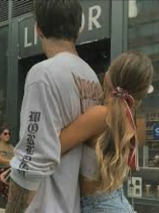 Sadie의 He's madly in love with you.