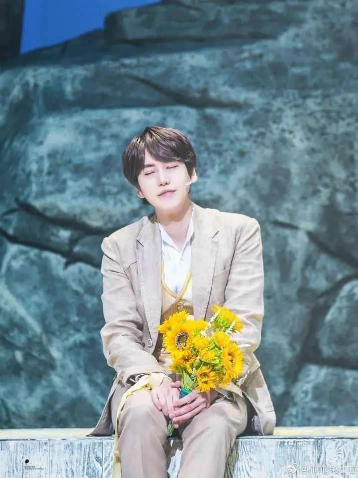 MINSEO100의 '언더 오페라'