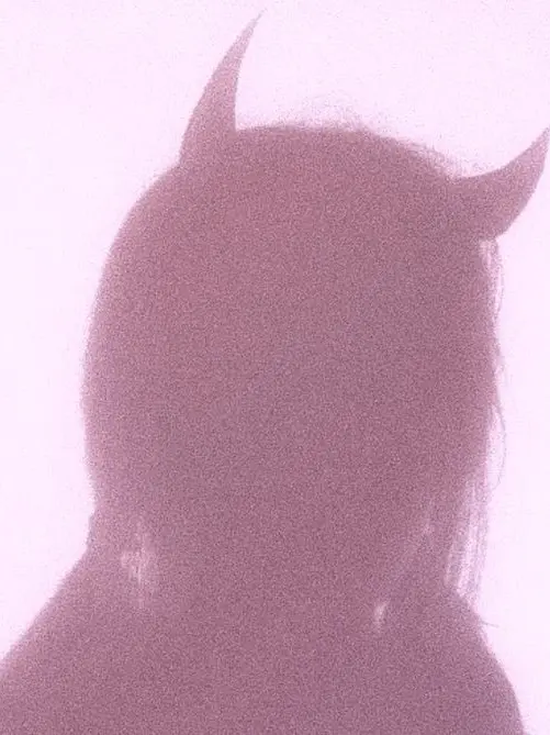 SquareZorse9402의 You are her succubus GF